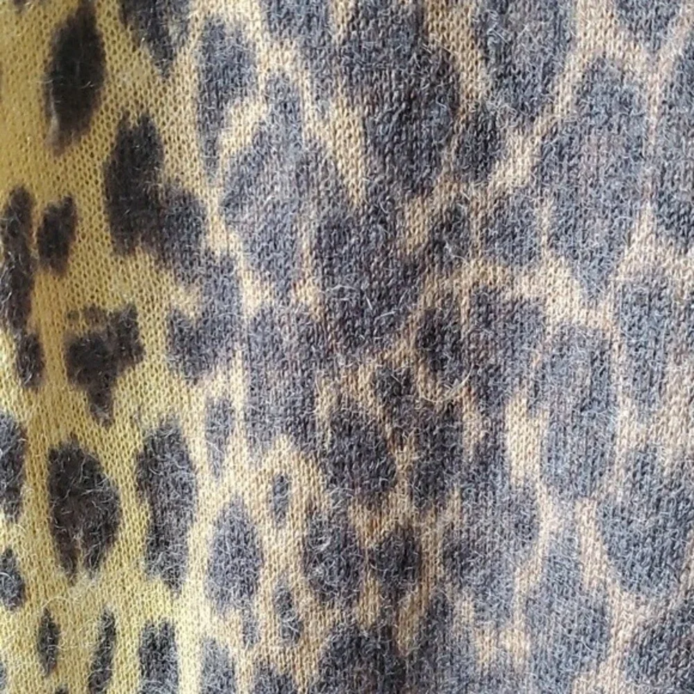 J. CREW LEOPARD WOOL SWEATER DRESS ANIMAL PRINT SIZE SMALL MOBWIFE COSTUME - Picture 2 of 12